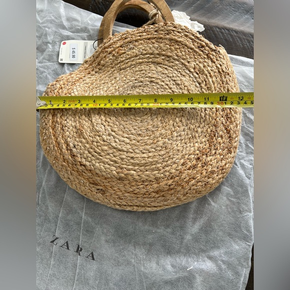 ZARA Natural Woven Round Straw Tote - Tan - Picture 4 of 5
